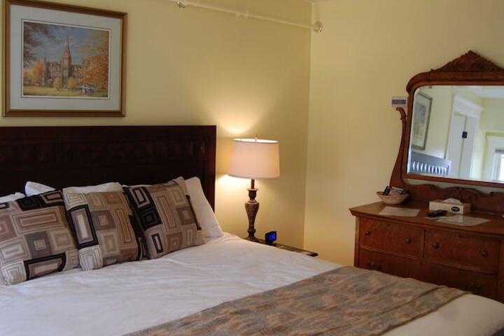 Room 70 of 129