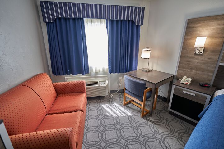 Room 44 of 72