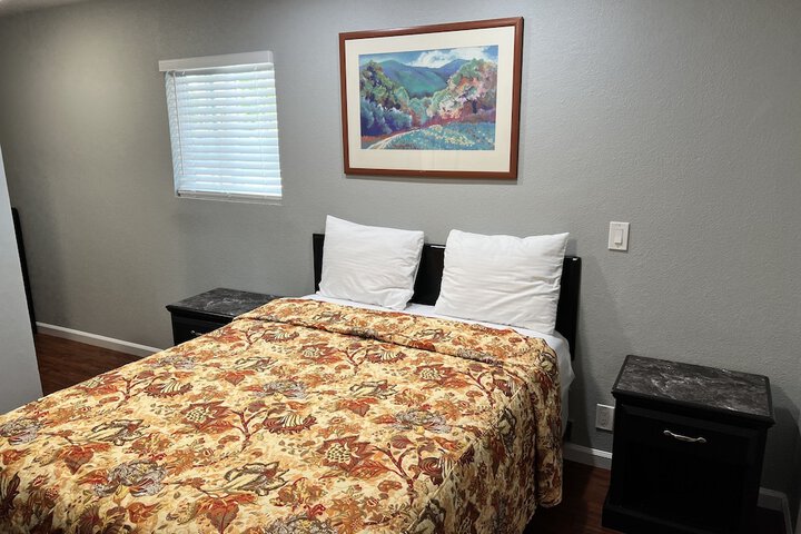 Room 18 of 26