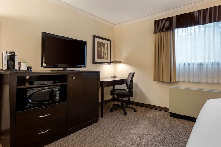 Room 18 of 88