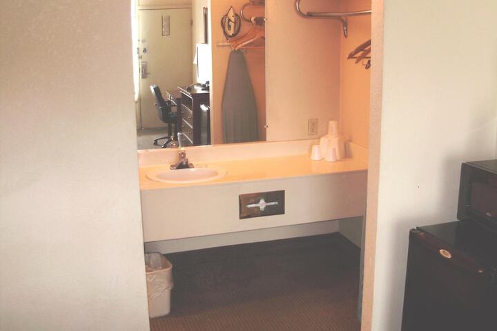 Room 22 of 36