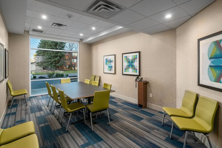 Holiday Inn Express & Suites Brandon by IHG