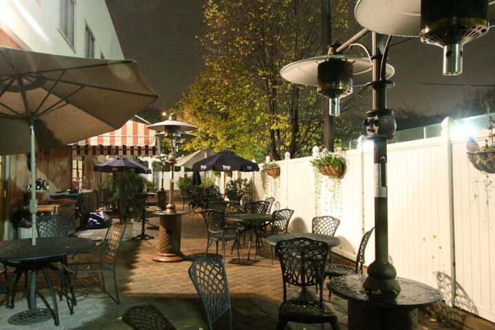Meadowlands Plaza Hotel