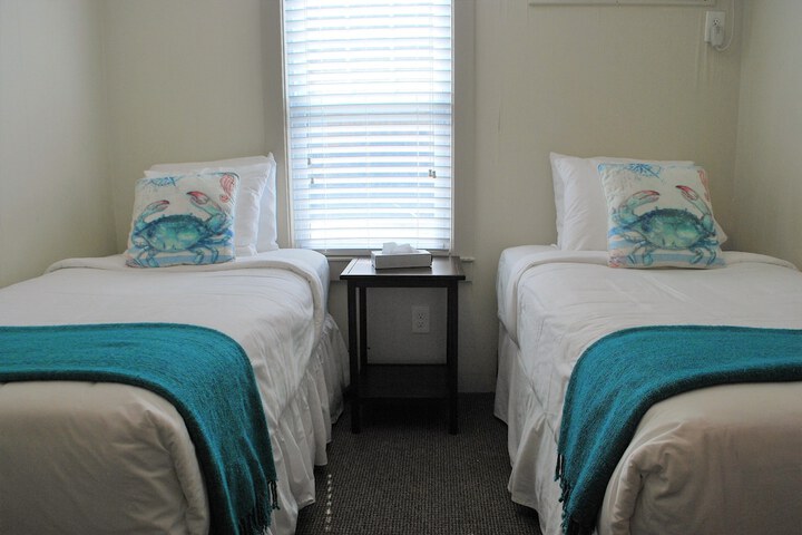 Room 9 of 63