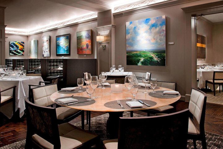 Dining 60 of 98