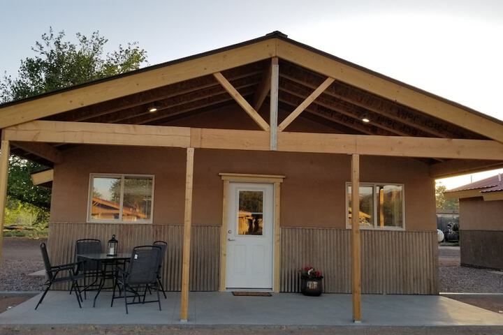 Bluff Gardens Cabins