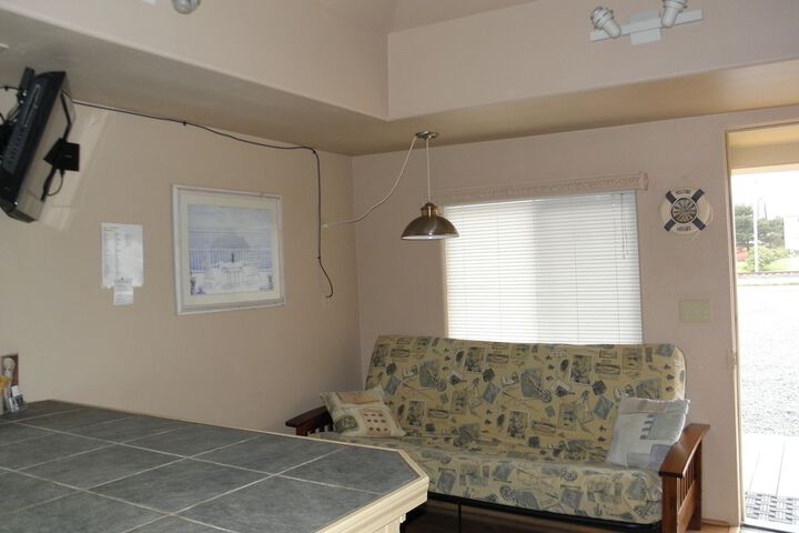 Room 21 of 60