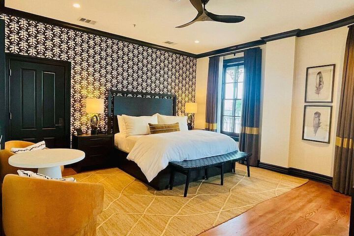 Emigrant Boutique Hotel