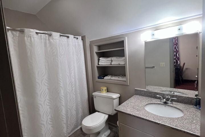 Room 63 of 68