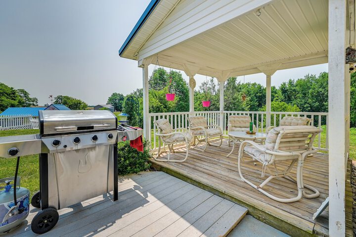 Charming Smiths Grove Home Near Cave Tours!