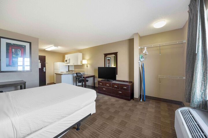 Room 25 of 26