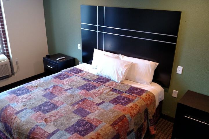 Room 21 of 25