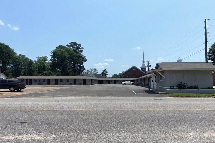 deavers motel