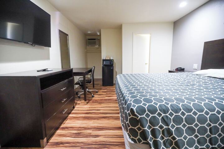 Room 17 of 22