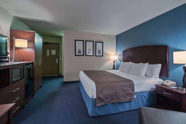 Room 52 of 64