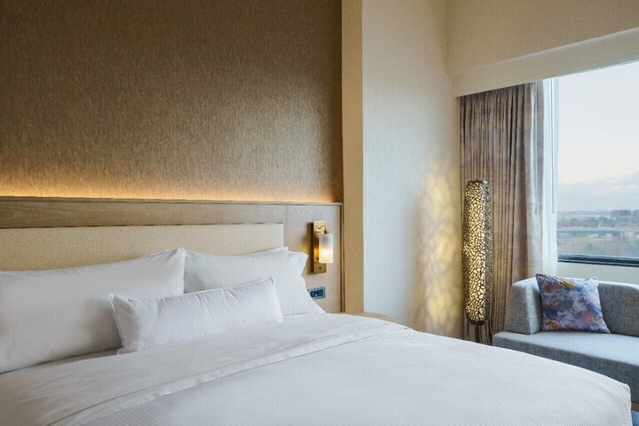 Room 21 of 80