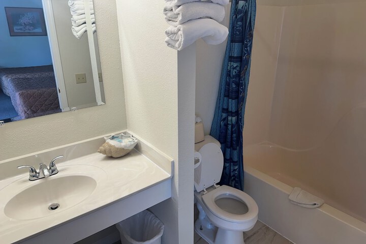 Room 25 of 69
