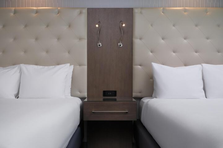 Best Western Premier Hotel at Fishers Landing