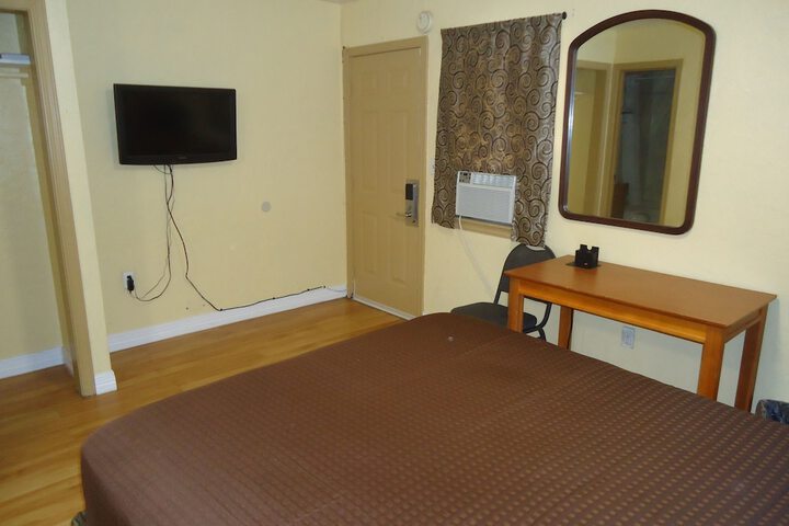 Room 22 of 36