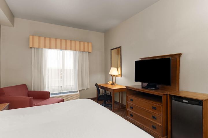 Baymont Inn and Suites by Wyndham Sturgis