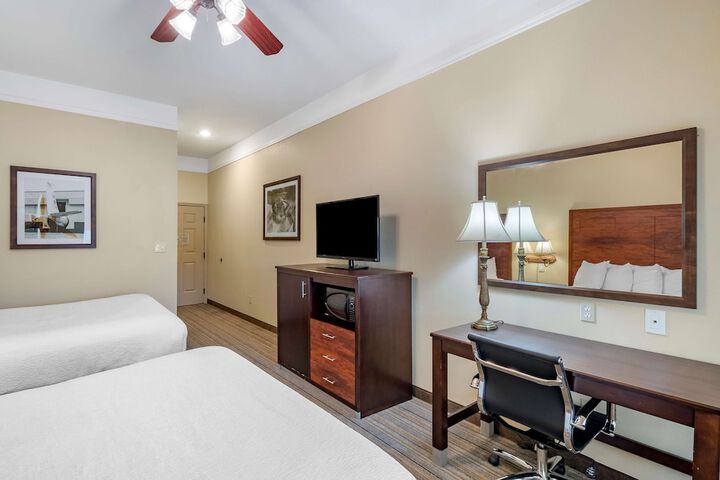 Room 28 of 39