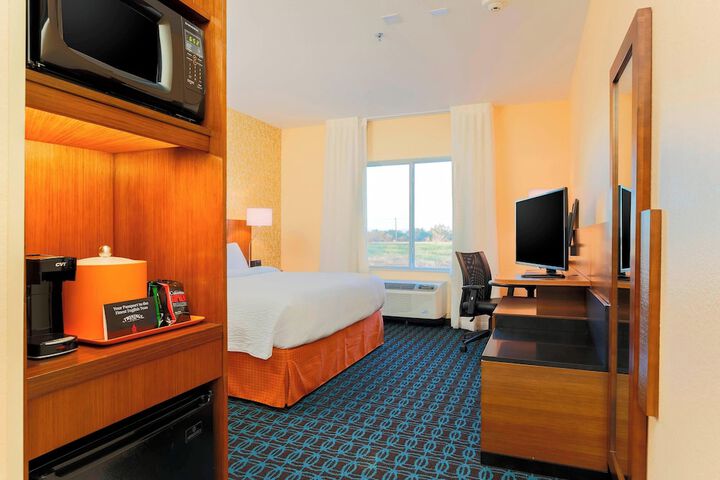 Room 12 of 27