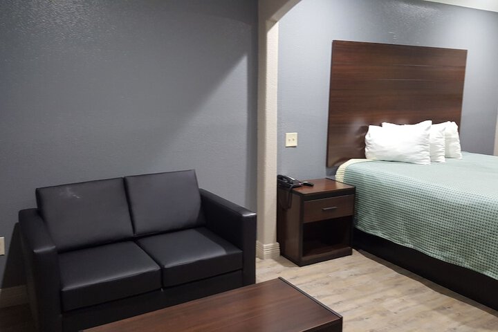 Room 34 of 53