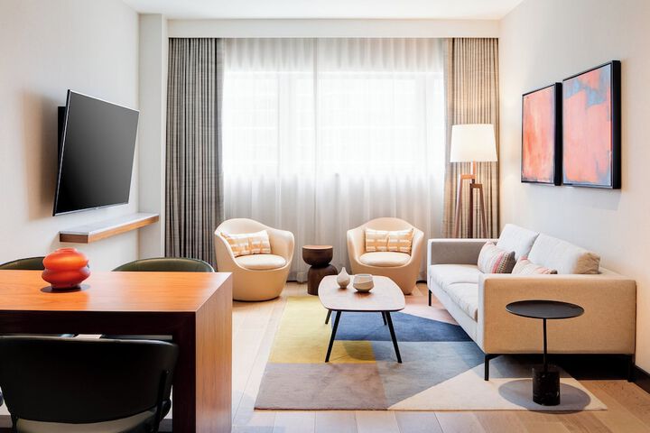 Room 27 of 49