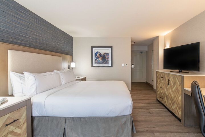 Room 8 of 36
