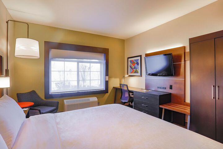 Room 26 of 47