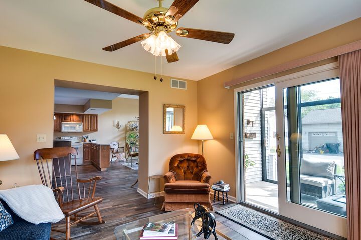 Tonawanda Vacation Rental 13 Mi to Niagara Falls