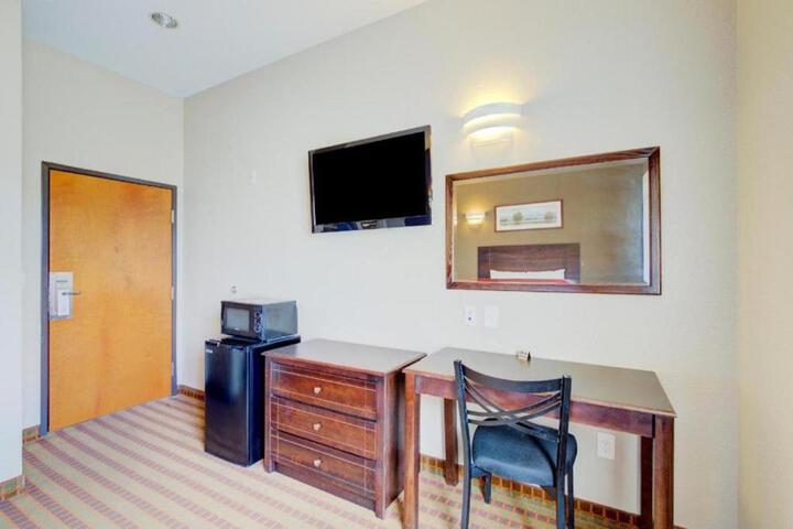 Hotel O Dilley Main St. TX
