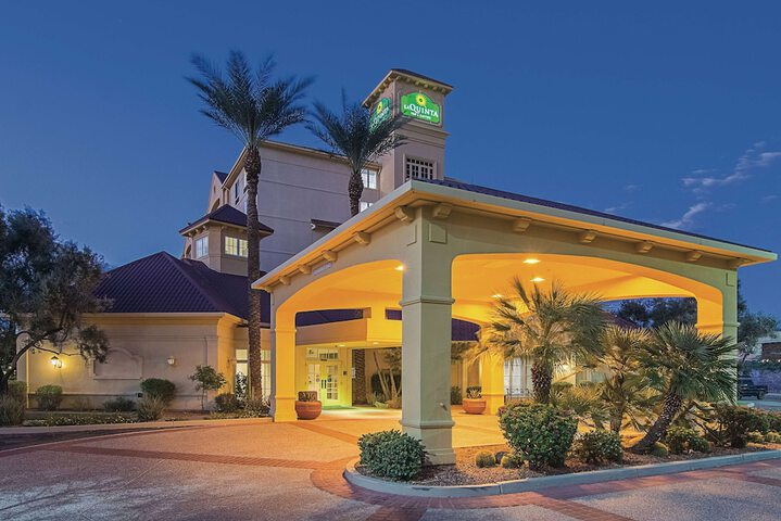 Hotel 6 of 48