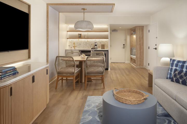 Bakers Cay Resort Key Largo Curio Collection by Hilton