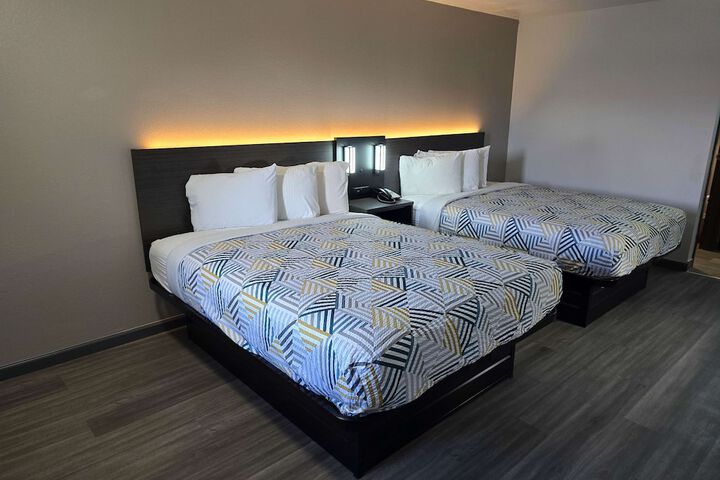 Room 5 of 25
