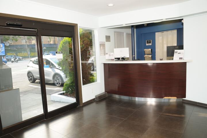 Hotel Interior 6 of 24