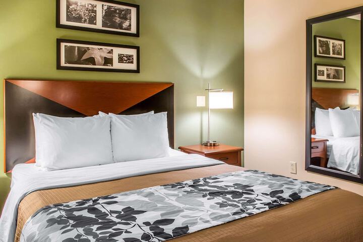 Sleep Inn & Suites of Lancaster County