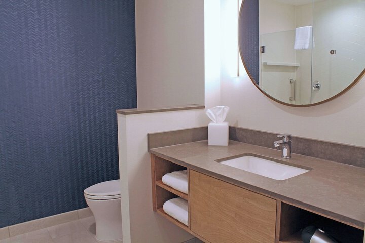 Room 35 of 41
