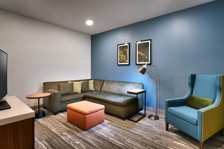 Room 30 of 58