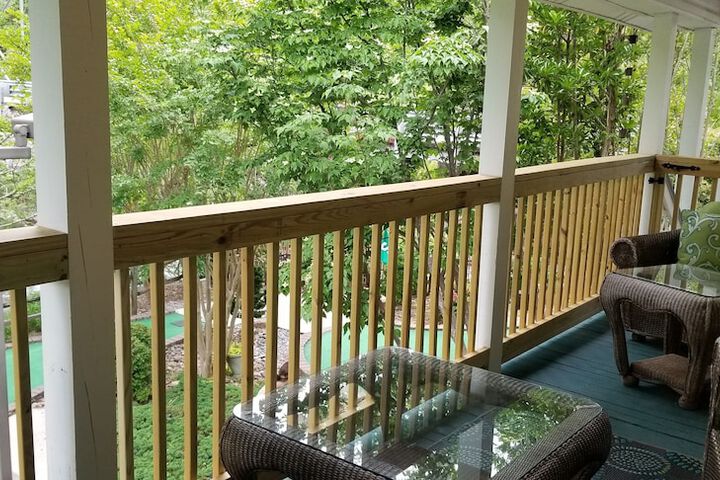 Broad River Inn