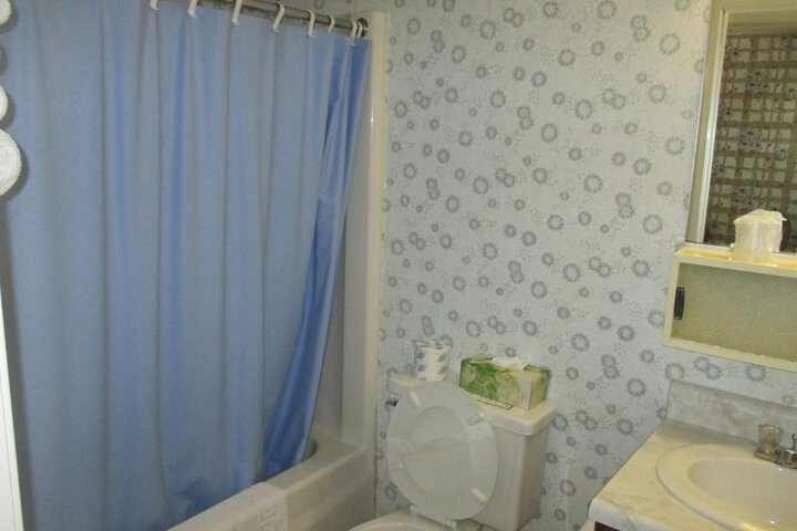 Long Beach Motor Inn