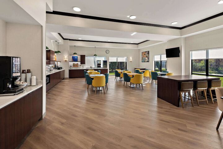 Comfort Suites Columbus East Broad