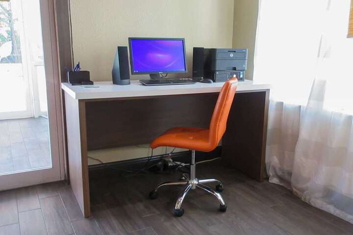 Business Center 36 of 42