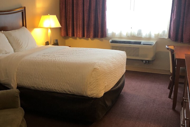 Room 19 of 28