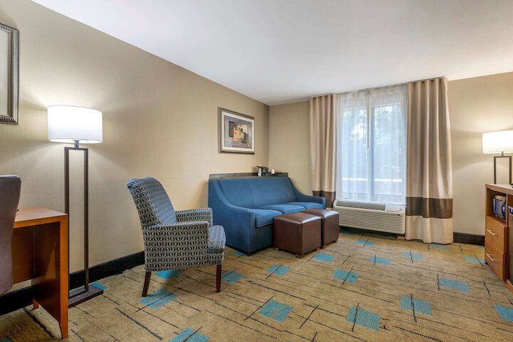 Room 32 of 56