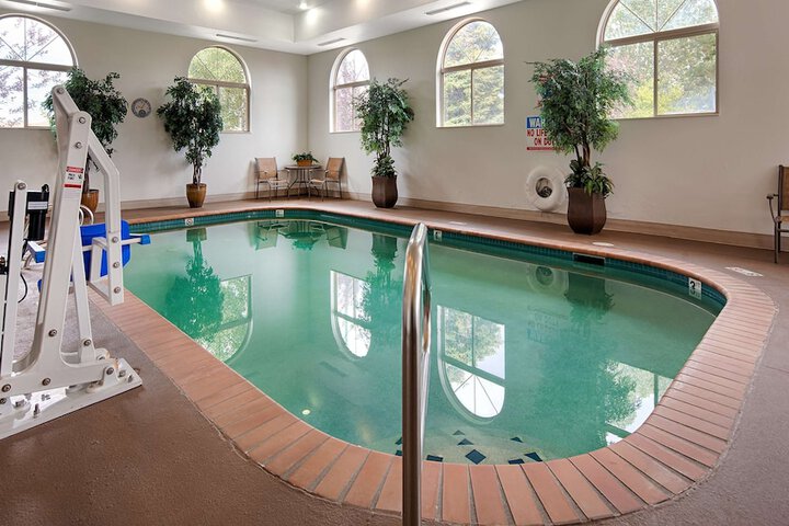 Pool 2 of 34