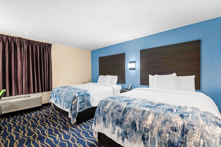 Room 14 of 30