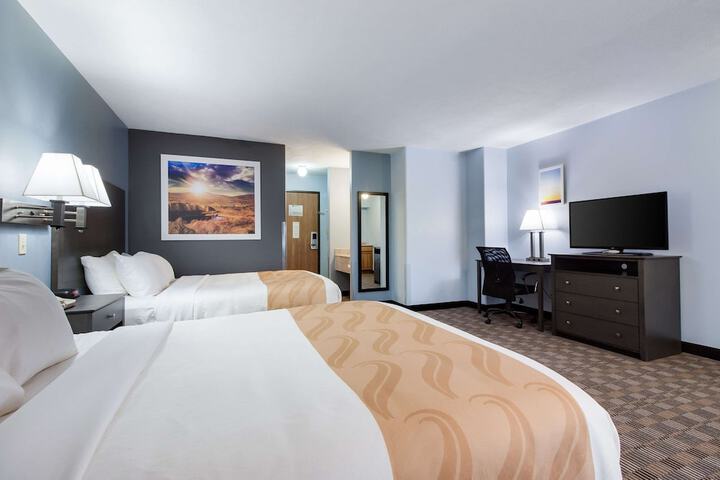Room 15 of 38