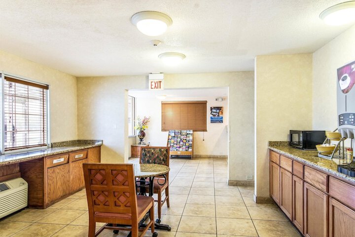 Motel 6 Alsip IL