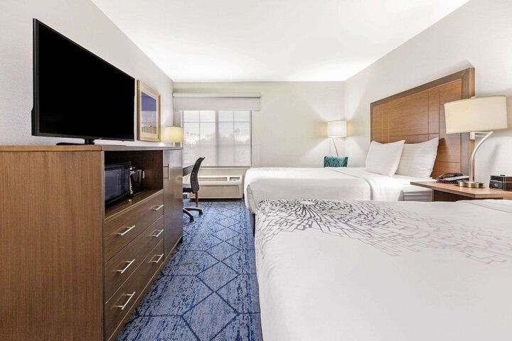 Room 11 of 48